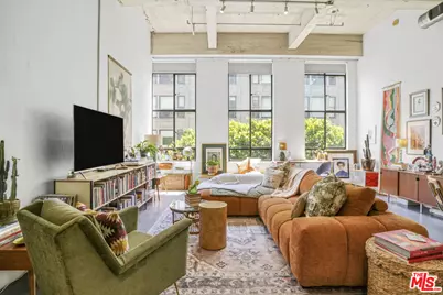 849 S Broadway #305, Los Angeles, CA 90014 - Photo 1