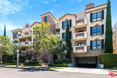 12026 Hoffman St #301, Studio City, CA 91604 - Photo 1