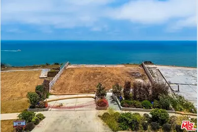 18434 Coastline Dr, Malibu, CA 90265 - Photo 1