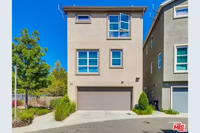 2700 E Chaucer St #33, Los Angeles, CA 90065 - Photo 1