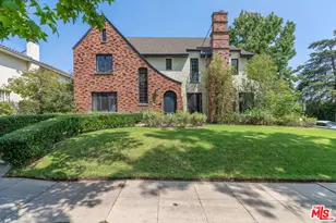 854 Keniston Ave, Los Angeles, CA 90005 - Photo 1