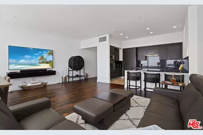 900 W Olympic Blvd #39D, Los Angeles, CA 90015 - Photo 1