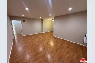 1201 S Sherbourne Dr #2, Los Angeles, CA 90035 - Photo 1