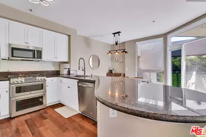 13044 Pacific Prome #419, Playa Vista, CA 90094 - Photo 1