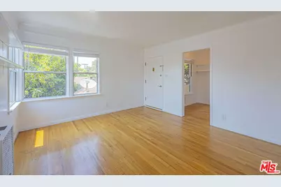 2110 California Ave #B, Santa Monica, CA 90403 - Photo 1