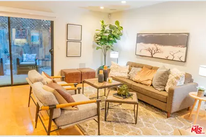 880 Hilldale Ave #10, West Hollywood, CA 90069 - Photo 1