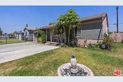 1127 W Arbutus St, Compton, CA 90220 - Photo 1