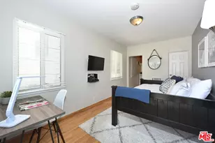 16 Clubhouse Ave, Venice, CA 90291 - Photo 1