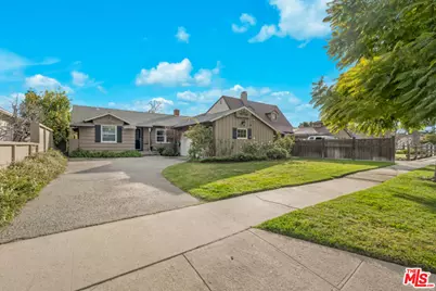 13400 Weddington St, Sherman Oaks, CA 91401 - Photo 1