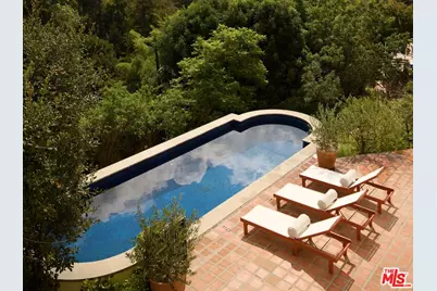 2244 E Live Oak Dr, Los Angeles, CA 90068 - Photo 1