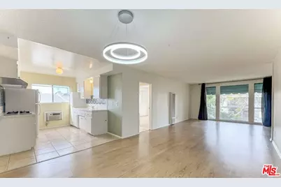 1014 N Spaulding Ave #8, West Hollywood, CA 90046 - Photo 1