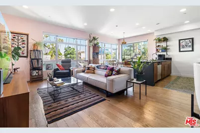 6001 Carlton Way #311, Los Angeles, CA 90028 - Photo 1