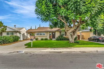 19341 Bryant St, Northridge, CA 91324 - Photo 1