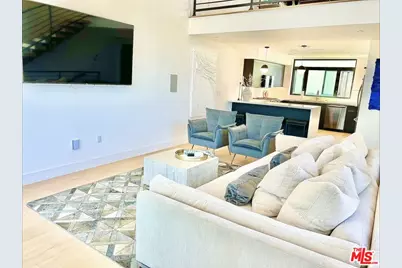 11326 Victory Blvd, North Hollywood, CA 91606 - Photo 1