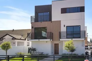 716 W 41st Pl, Los Angeles, CA 90037 - Photo 1