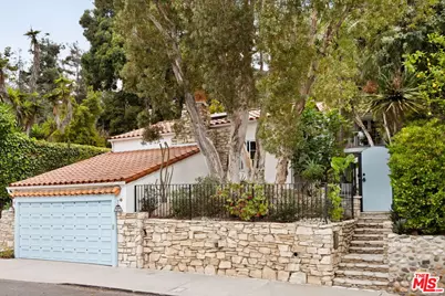 462 Mesa Rd, Santa Monica, CA 90402 - Photo 1