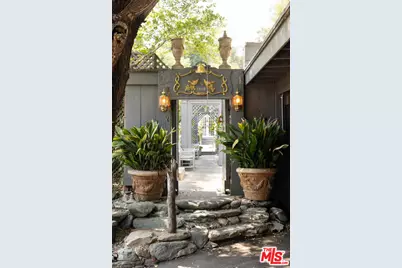 8805 Lookout Mountain Ave, Los Angeles, CA 90046 - Photo 1