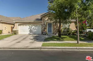 217 Hollyhill Dr, Bakersfield, CA 93312 - Photo 1