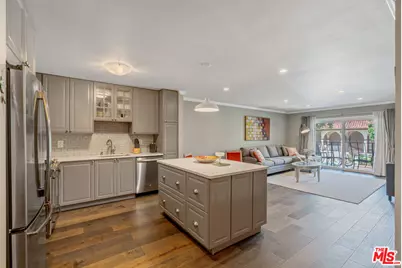 310 N Jackson St #106, Glendale, CA 91206 - Photo 1