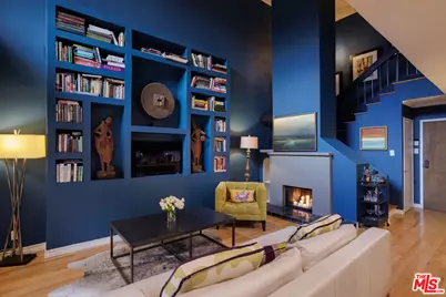 4425 Whitsett Ave #210, Studio City, CA 91604 - Photo 1