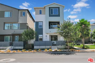 922 E 3rd St, Santa Ana, CA 92701 - Photo 1