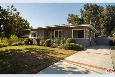 5258 Thornburn St, Los Angeles, CA 90045 - Photo 1