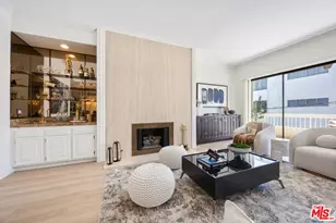 457 N Doheny Dr, Beverly Hills, CA 90210 - Photo 1