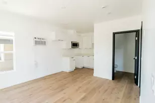 153 W 51st St, Los Angeles, CA 90037 - Photo 1