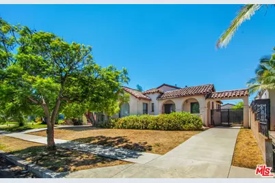 9023 S Halldale Ave, Los Angeles, CA 90047 - Photo 1