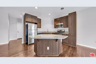 1408 W Washington Blvd #313, Los Angeles, CA 90007 - Photo 1