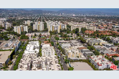 5670 Wilshire Blvd #Ph1, Los Angeles, CA 90036 - Photo 1