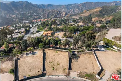 1429 El Bosque Ct, Pacific Palisades, CA 90272 - Photo 1