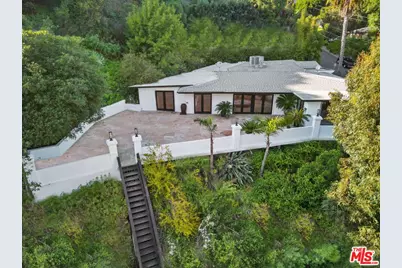 9572 Stuart Ln, Beverly Hills, CA 90210 - Photo 1