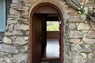 713 Robinson Rd, Topanga, CA 90290 - Photo 1