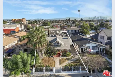 967 W 47th St, Los Angeles, CA 90037 - Photo 1