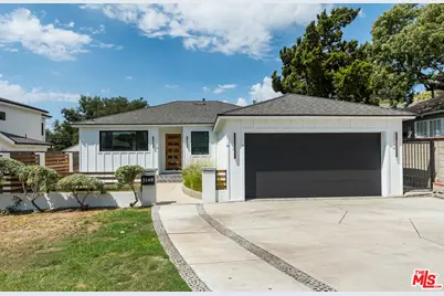 3149 N Naomi St, Burbank, CA 91504 - Photo 1