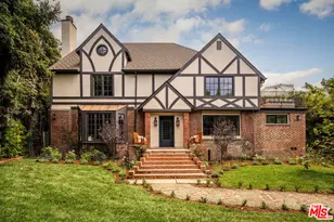 2246 N Edgemont St, Los Angeles, CA 90027 - Photo 1