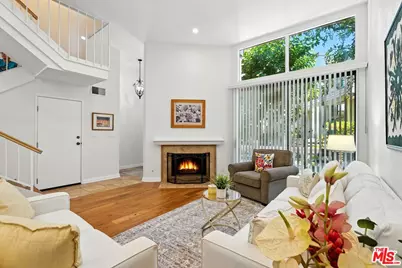 9000 Vanalden Ave #197, Northridge, CA 91324 - Photo 1