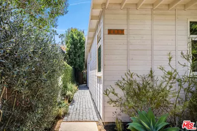 3537 Beethoven St, Los Angeles, CA 90066 - Photo 1