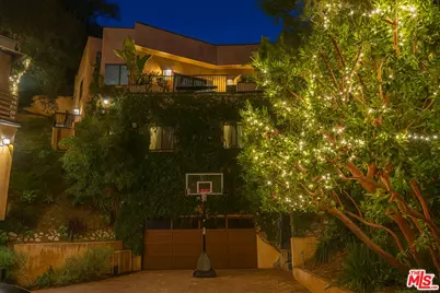 7028 Treasure Trl, Los Angeles, CA 90068 - Photo 1