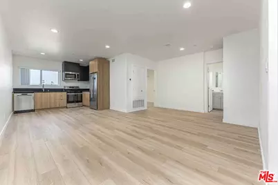 2103 S Burnside Ave #1/2, Los Angeles, CA 90016 - Photo 1