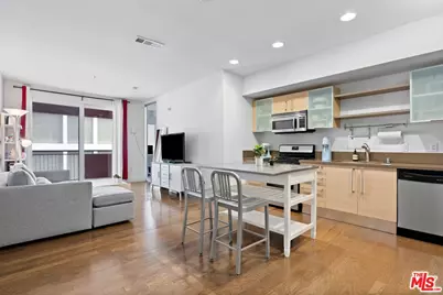 1234 Wilshire Blvd #433, Los Angeles, CA 90017 - Photo 1