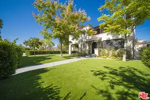 1083 S Rimpau Blvd, Los Angeles, CA 90019 - Photo 1