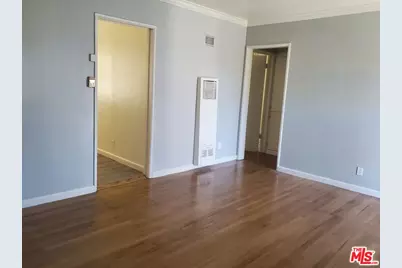 1059 S Norton Ave #5, Los Angeles, CA 90019 - Photo 1