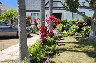 857 S Norton Ave, Los Angeles, CA 90005 - Photo 1