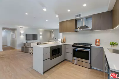 11837 Mayfield Ave #Ph2, Los Angeles, CA 90049 - Photo 1