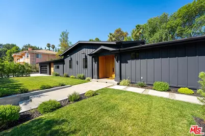 20215 Lorenzana Dr, Woodland Hills, CA 91364 - Photo 1