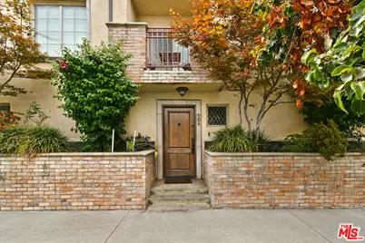 15248 Clark St #104, Sherman Oaks, CA 91411 - Photo 1