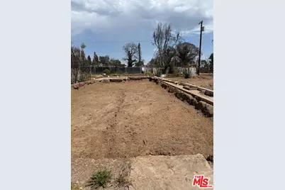 928 Hartzell St, Pacific Palisades, CA 90272 - Photo 1