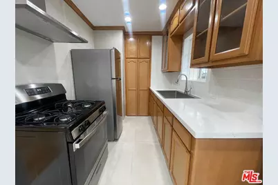 1126 N Formosa Ave #4, West Hollywood, CA 90046 - Photo 1